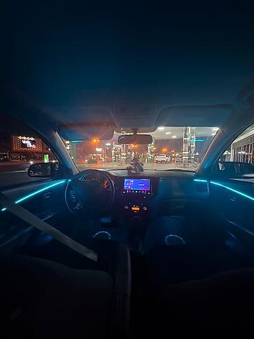 Транспорт: Kia Rio sedan – gümüş rəng, arxa ötürücülük işıqları LED görünüşlü — 3