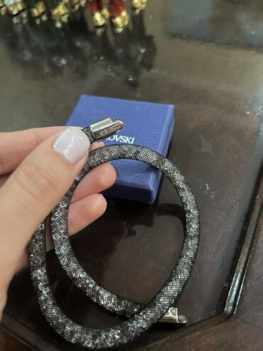 swarowski: Swarovski teze veziyyetde 40azn