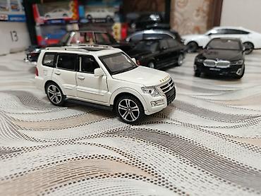 mitsubishi pajero: Metall oyuncaq avtomobil – SUV model (Pajero üslubunda) - Miqyas — 1