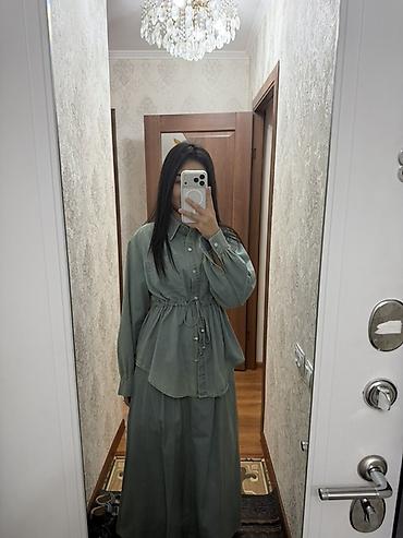 карго юбка для школы: Джинсовый комплект для женщин: рубашка + длинная юбка - Состав — 2