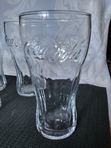 Čaše: Case nove Coca Cola. Nove case Coca Cola. Komada 6 u ceni — 12