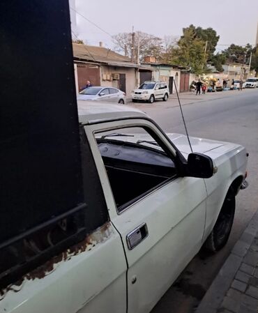 QAZ: QAZ 24 Volga: 5.5 l | 1986 il 22222 km Pikap — 8