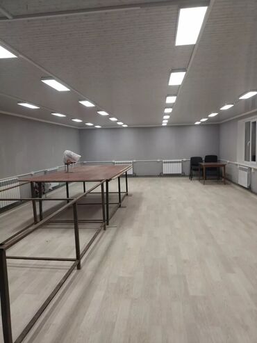 барачный тип дома бишкек: 174 м², С мебелью