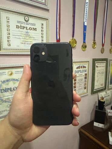 ikinci əl ayfonlar: IPhone 11, 64 GB, Black Titanium