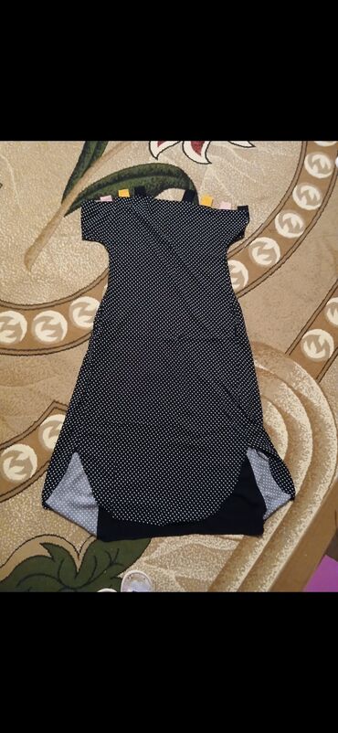 Köynək və bluzalar: Qadın geyimləri dəsti 1) Qırmızı off-shoulder crop bluz - Uzunqol — 10