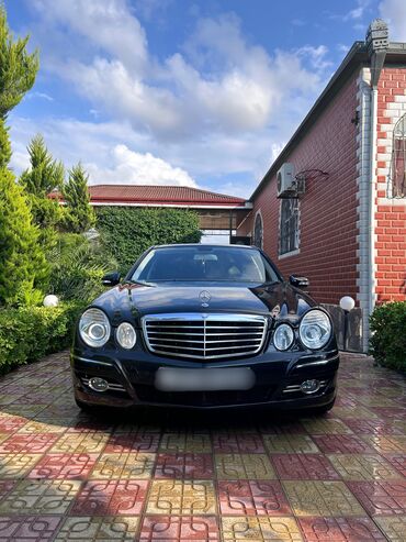 mercedes vario: Mercedes-Benz E 200: 2 l | 2006 il Sedan