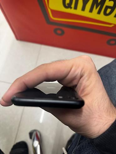 sabit muhafize xidmeti: IPhone SE, 64 GB, Qara, Barmaq izi — 5