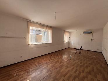 Продажа коттеджей и домов: Продается капитальный двух этажный дом В городе Кара-Балта на улице — 6