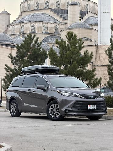 Toyota: Toyota Sienna: 2021 г., 2.5 л, Гибрид, Минивэн — 1