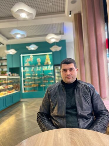 i̇ş axtariram: Ozum herbici olmusam mayor rutbesiyle pensiyaya cixmisam.sexsi