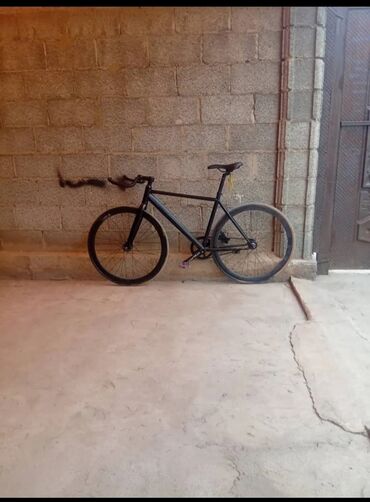 купить трехколесный велосипед для взрослых: СРОЧНОО!! продаю фикс в хорошем состоянии, втулка Tecon перед и зад