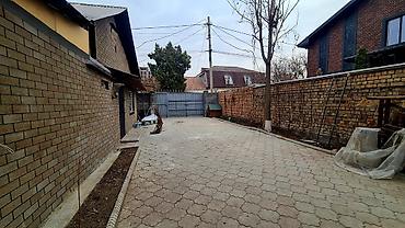 Продажа коттеджей и домов: ЮНУСАЛИЕВА/АХУНБАЕВА! 4-х комнатный дом! ПРОСТОРНЫЙ ДВОР покрыт — 1
