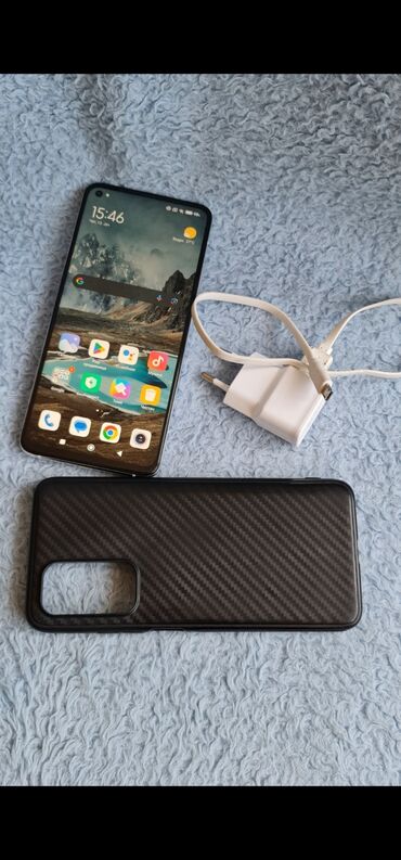 jakna sa vunom: Telefon kao nov sve radi nema.mane,baterija ekatra, ide sa.maakim I