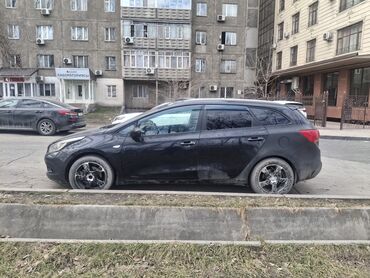 Kia: Продается легковой автомобиль (пять мест), хэтчбек/седан класса C с — 6