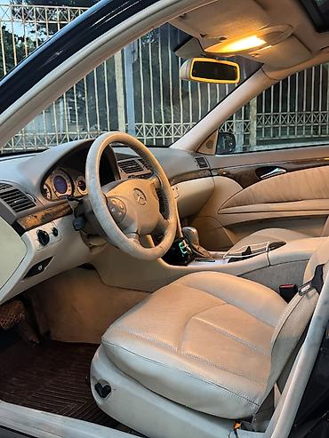 mercedes s class 220: Mercedes-Benz E 220: 2.2 l | 2004 il Sedan — 9