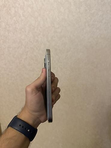 Apple iPhone: IPhone 15 Pro Max, 256 GB, Gümüşü, Face ID — 4