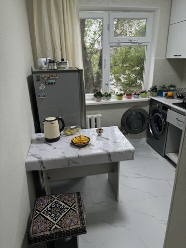 Продажа квартир: 2 комнаты, 44 м², 104 серия, 2 этаж, Дизайнерский ремонт