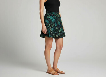 spódnice z eko skóry rozkloszowane: Top Secret, Women`s skirt, size L