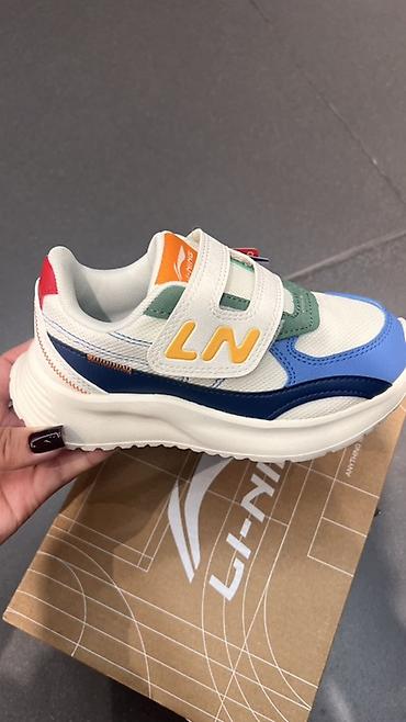 бутсы nike phantom: Детская кроссовка Li-Ning новая Разнопарка левая 29 правая 28 — 1