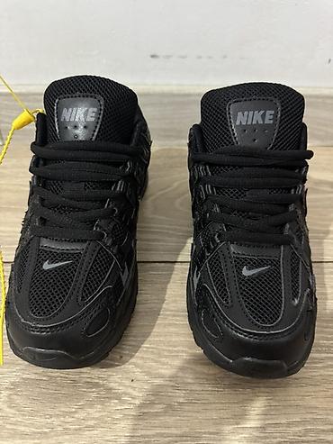ботасы найк: Кроссовки, 36, Nike, Новый, цвет - Черный, Самовывоз — 1