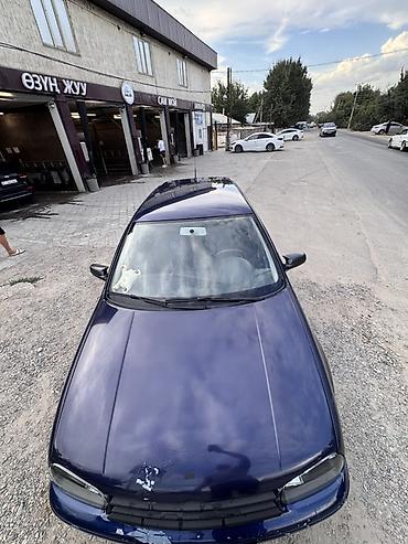 Volkswagen Golf: 2000 г., 1.6 л, Механика, Бензин, Хэтчбэк