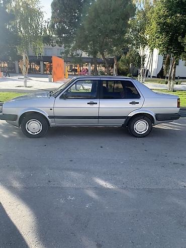 Volkswagen: Volkswagen Jetta: 1986 г., 1.8 л, Механика, Бензин, Седан — 6