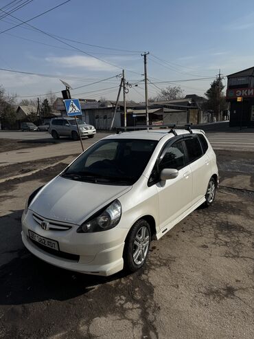 Honda: Honda Fit: 2005 г., 1.3 л, Вариатор, Бензин, Хэтчбэк