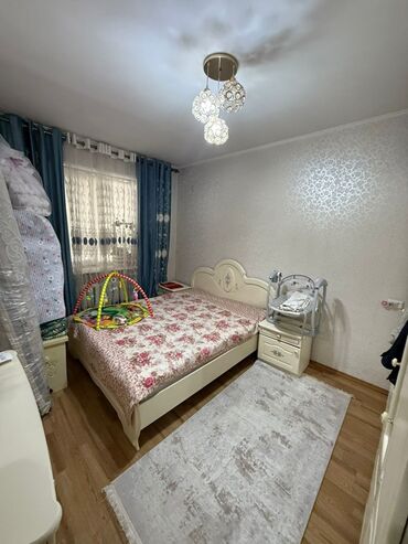 дом с кировское: 3 комнаты, 50 м², 1 этаж, Косметический ремонт