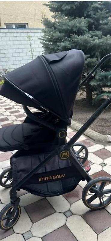 каракол вещи: Коляска, цвет - Черный, Б/у — 1
