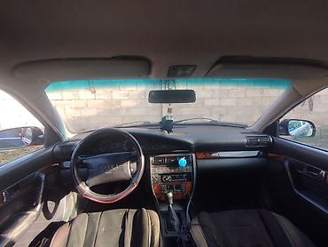 Audi: Audi A6: 1994 г., 2 л, Механика, Бензин, Седан — 2