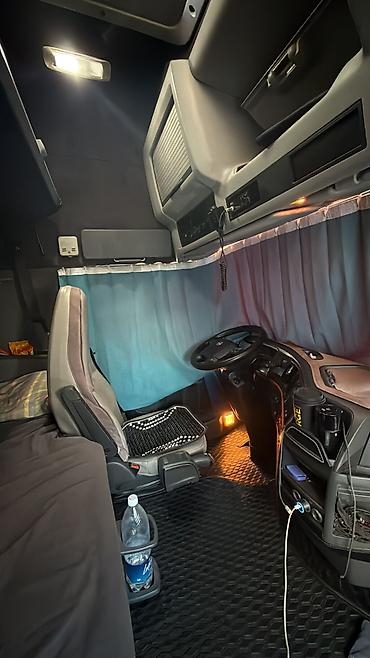кран кму: Тягач, Volvo, 2010 г., Без прицепа — 5