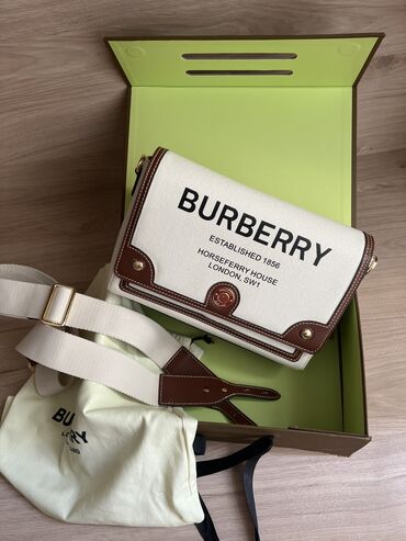 səyahət çantası: Premium klass “ Burberry” çanta Ünvan : Həzi Aslanov metrosu Əlaqə 