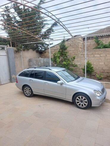 mersedes muherik: Mercedes-Benz 220: 2.2 l | 2006 il Universal