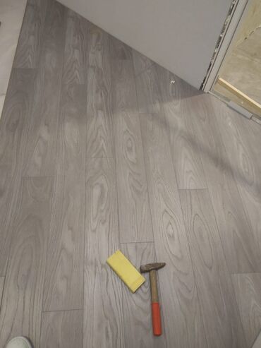 Digər ixtisaslar: Her cur laminat ve parketin vurulmasi gozel ve selqeli is goruruk — 5