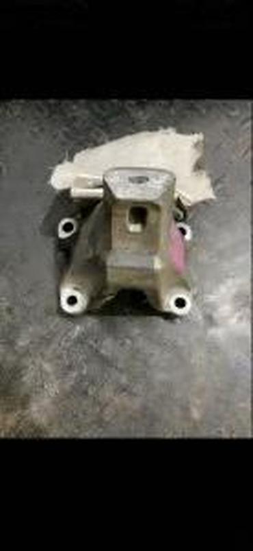 a6c6 2010: AUDI A6 ULTRA NOSAC STOPA MOTORA 4G0199308AE 8K0199307BJ | audi vw — 4