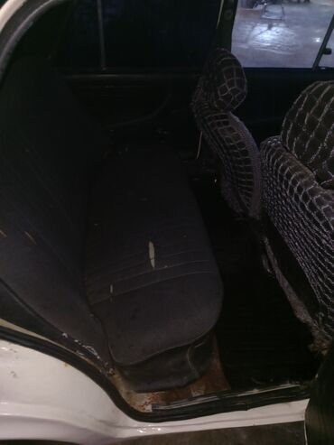 VAZ (LADA): VAZ 2106, ağ rəng, 4 qapılı sedan. - Klassik xarici görünüş: xrom ön — 13