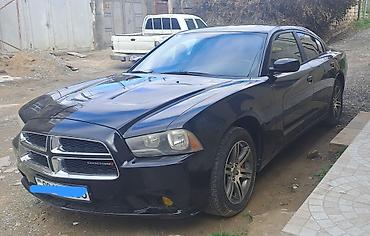 dodge caliber: Dodge Charger: 3.6 l | 2012 il 220 km Sedan — 2