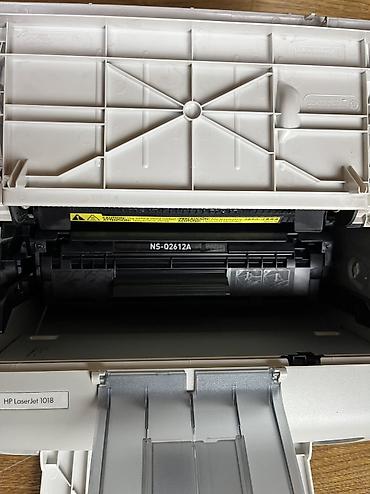 Принтеры: Продаю принтер от HP1018 Отлично печатает Стоит новый картридж В — 7