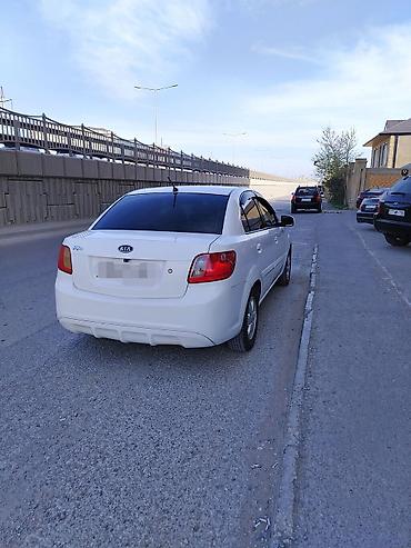 masin satis sayti: Kia Rio: 1.4 l | 2011 il Sedan — 4