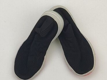 buty sportowe dziewczęce 26: Slippers 34, Used