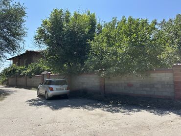 обмен на дачу: 5 и более комнат, 100 м², Хрущевка, 1 этаж, Старый ремонт