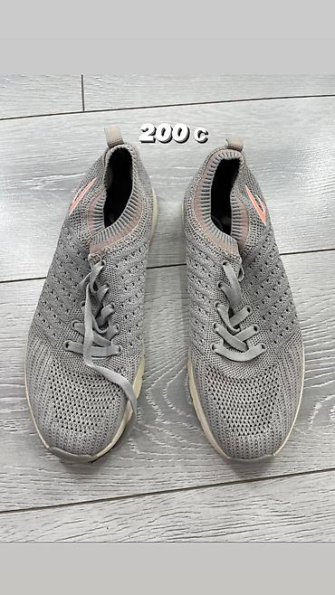 Другая женская обувь: Продаю женскую обувь! Новая и б/у Чтобы приобрести можно связаться по — 6