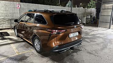 Toyota: Toyota Sienna: 2021 г., 2.5 л, Гибрид, Вэн/Минивэн — 2