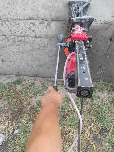 Установка вытяжек и вентиляции: Чистовое сухое алмазная сверления — 11