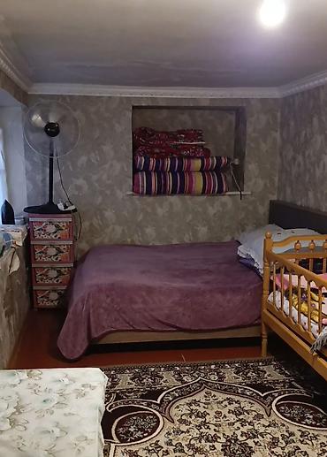 sekide ev: Kirayə üçün həyət evi Təcili kirayə verilir. 2 otaq 1 mətbəx. Ailəyə — 1