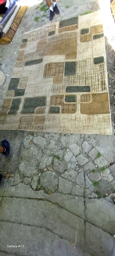 Tepisi i prostirke: Tepisi polovni od 1500din do 4000din i polovan namestaj Zemun za sve — 8