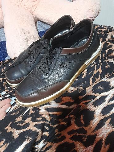 adidas az: Qara-qəhvəyi kişi ayaqqabısı — 25 AZN 👞 Rəng: Qara-qəhvəyi ✨ Təmiz və — 1