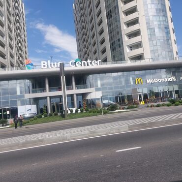 Uzunmüddətli kirayə mənzillər: Blue residence 8 noyabr pr nargile kafe ile uzbe uz yerlesir 9 — 19