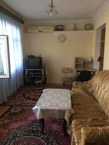 Həyət evləri və villaların satışı: 3 otaqlı, 65 kv. m, Orta təmir — 1