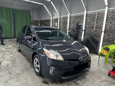 Toyota: Toyota Prius: 2012 г., 1.8 л, Автомат, Гибрид, Хэтчбэк